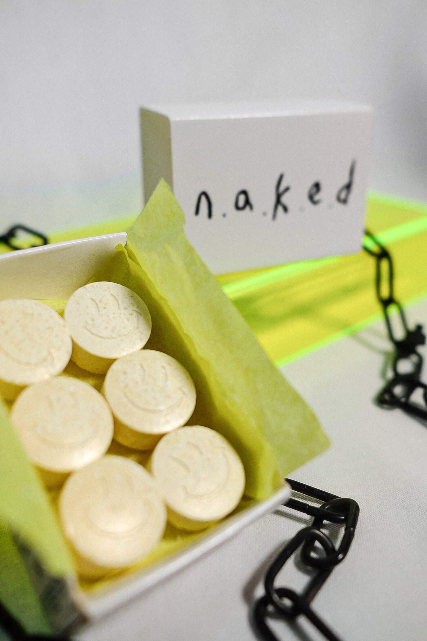 n.a.k.e.d cleaning pills lifestyle shot